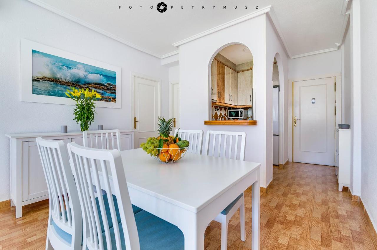 108 Apartament Fabulus Torrevieja Exteriér fotografie