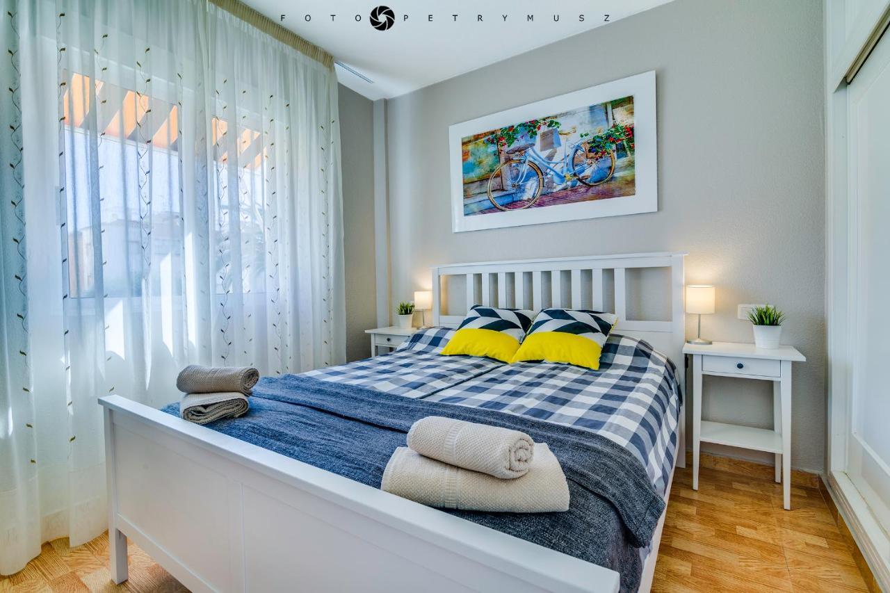 108 Apartament Fabulus Torrevieja Exteriér fotografie
