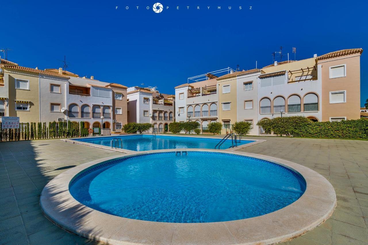 108 Apartament Fabulus Torrevieja Exteriér fotografie